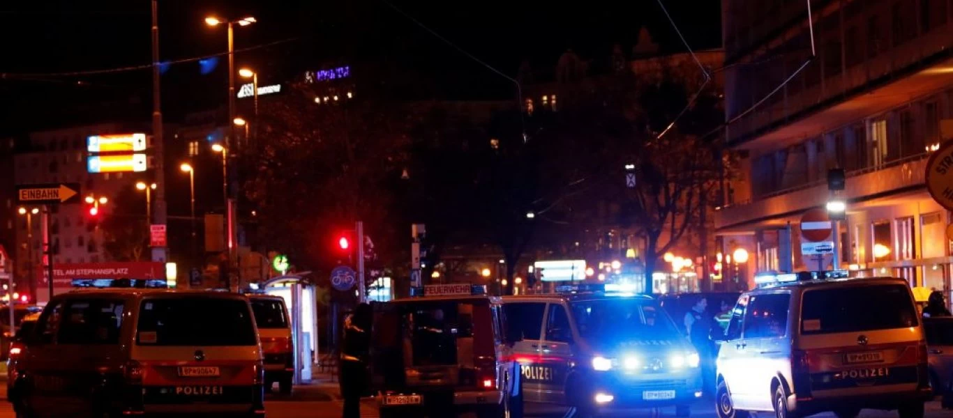 Μαρτυρία Έλληνα στη Βιέννη: «Κοντά σε ελληνική εκκλησία οι πυροβολισμοί»